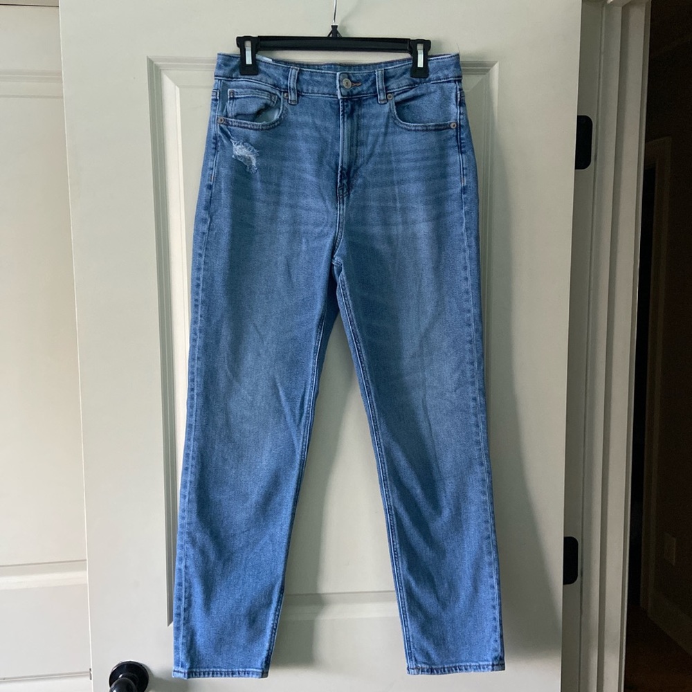 American Eagle Medium Wash Stretch Jeans
